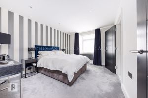 Photo 1- click for photo gallery